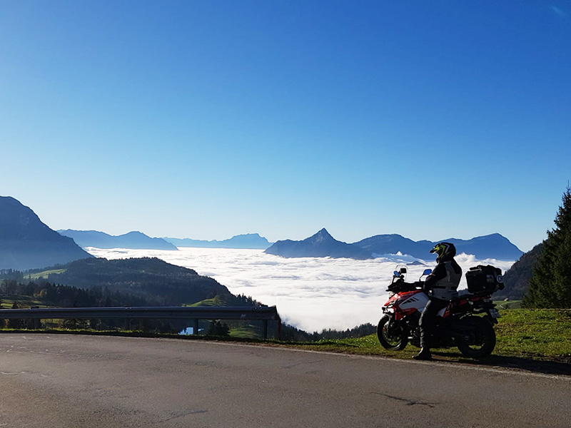 Herrliche Aussicht auf das Nebelmeer. Herrliche Aussicht auf das Nebelmeer.